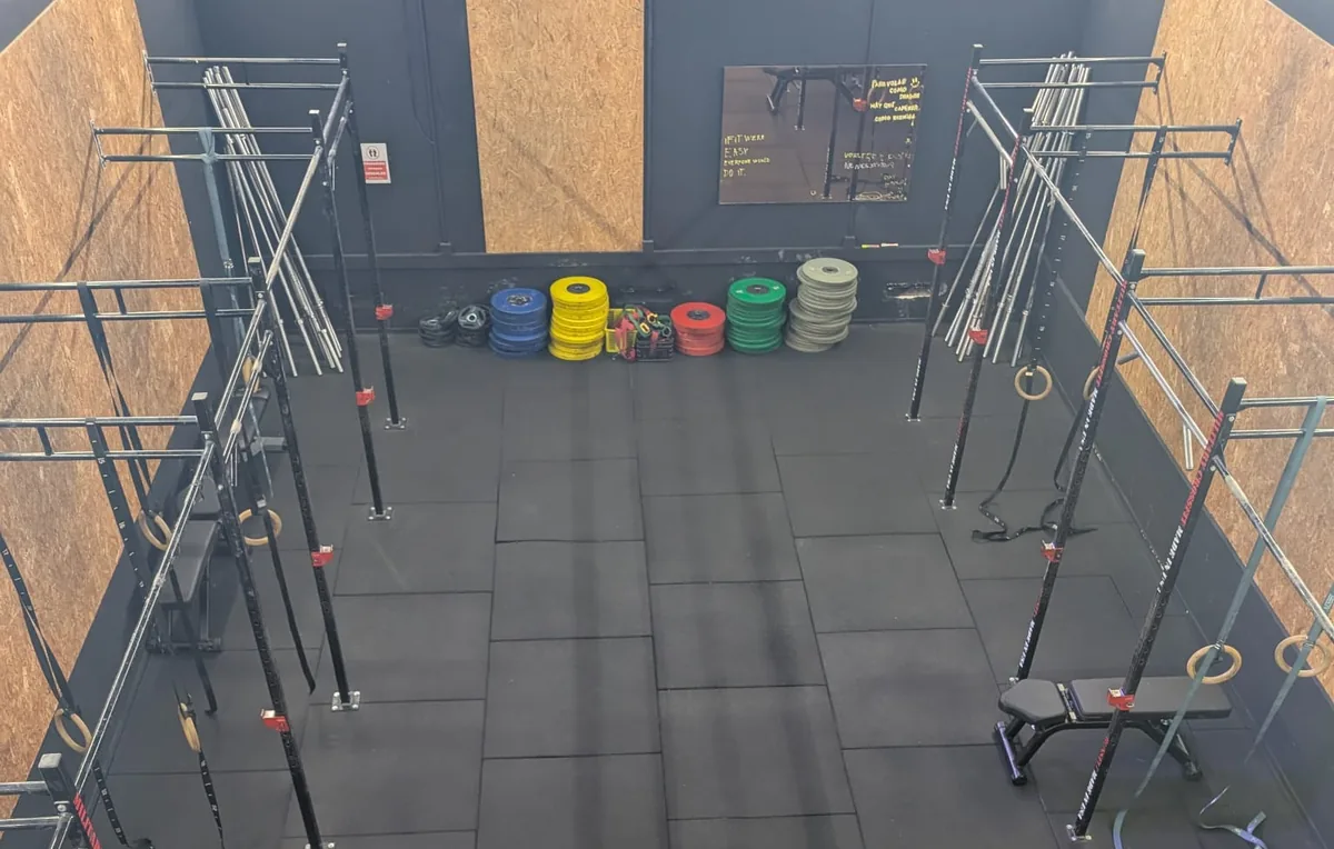 Zona de crosstraining de Nacional Fitness Lleida
